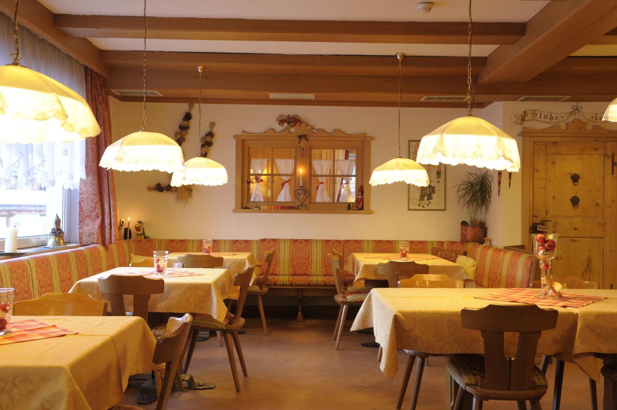 Alpstyle Hotel Albolina Wellness & Beauty Canazei Bagian luar foto