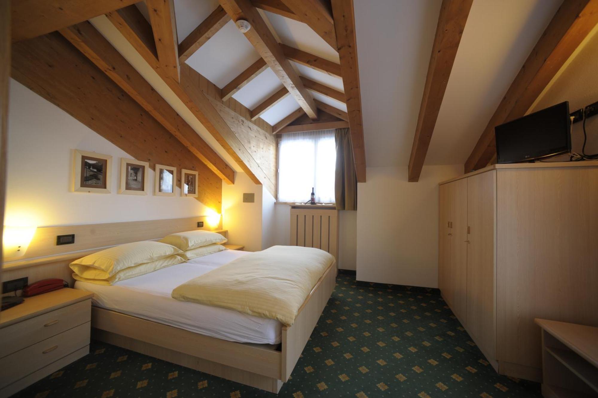 Alpstyle Hotel Albolina Wellness & Beauty Canazei Bagian luar foto